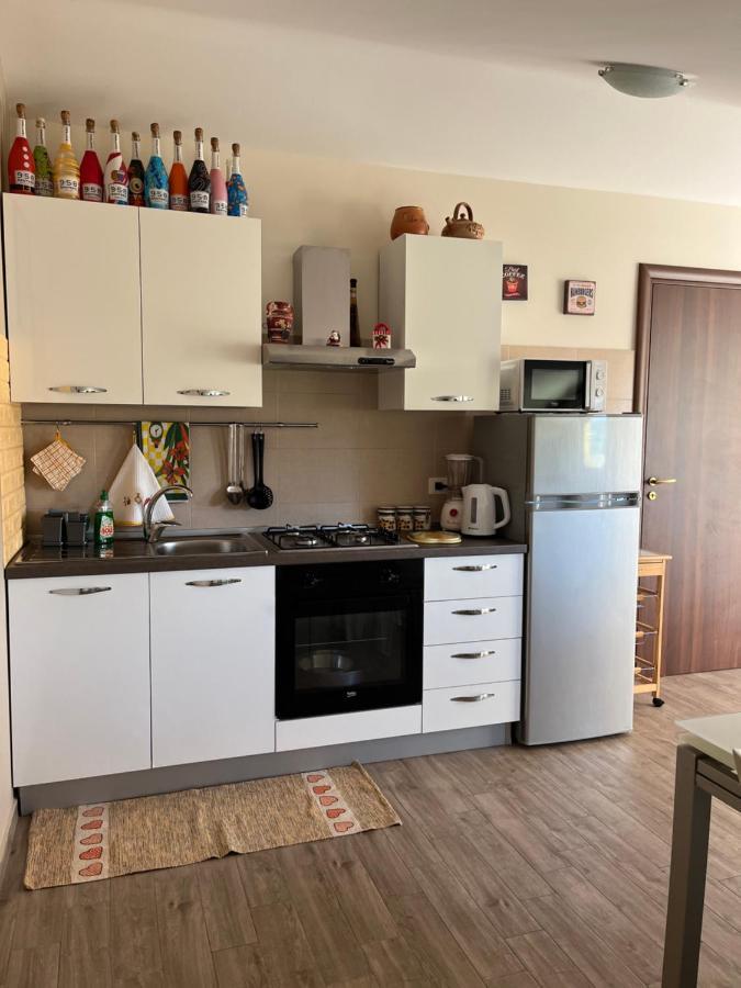 Yellow House Apartment Fiumefreddo di Sicilia Exterior photo